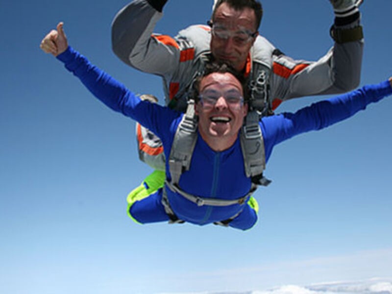 Saut en Parachute en Tandem près d'Agen